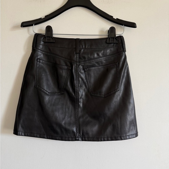NWT GAP Black Kids 100% Recycled Vegan-Leather Skirt size 10 - Picture 5 of 6
